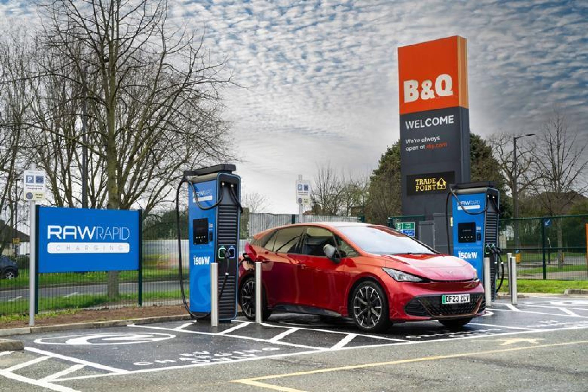 Ultra-rapid EV chargers at B&Q